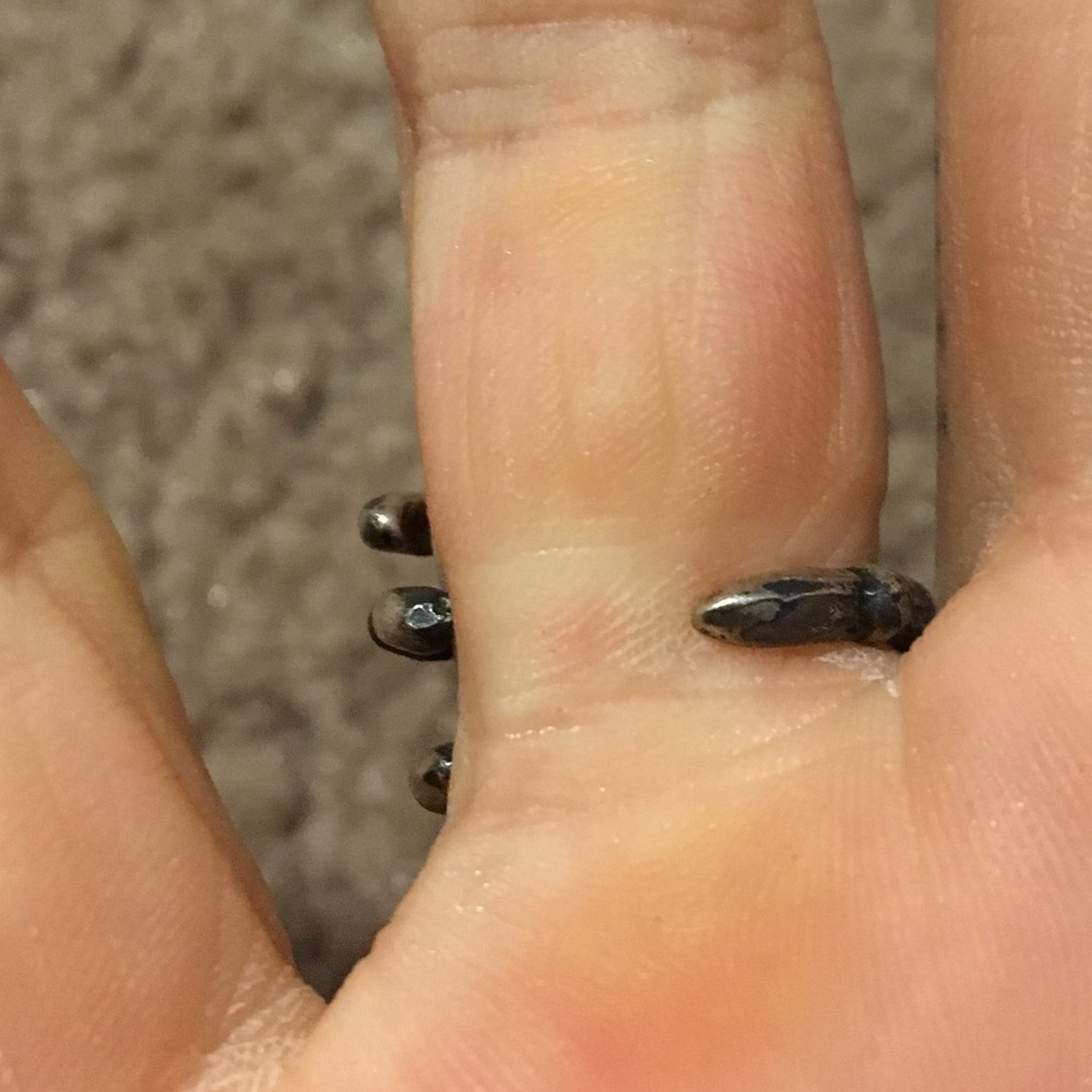 Skeleton Ring - Picture 3 of 3